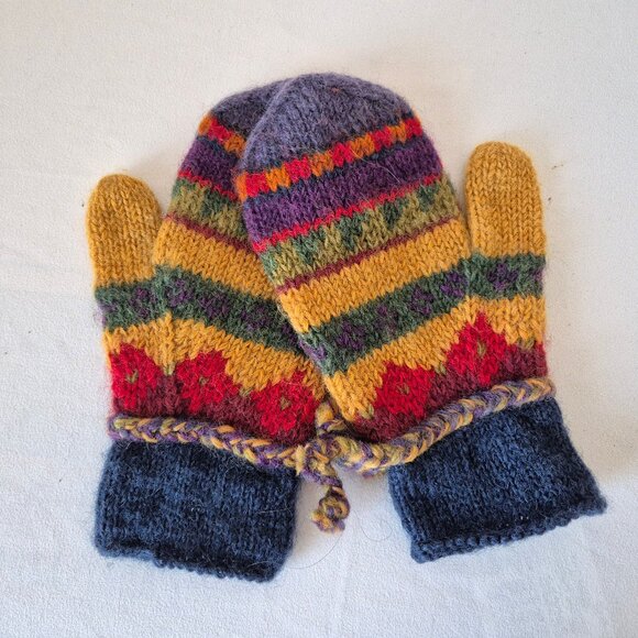NWoT Icelandic Design Newari Hand Knit In Nepal 100% Wool Nordic Mittens - Picture 3 of 6